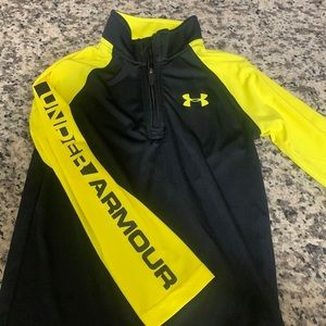 Underarmour boys active long sleeve shirt